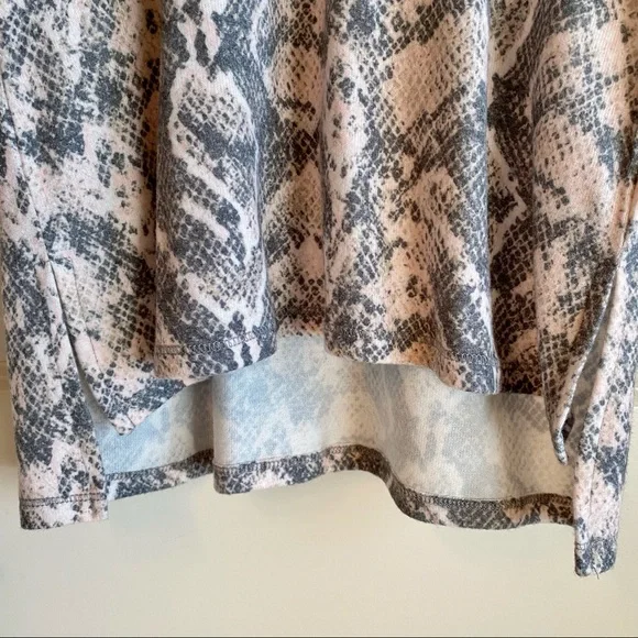 Pj Salvage Pink/Gray Snake Print Tank Top (S) - Picture 6 of 7